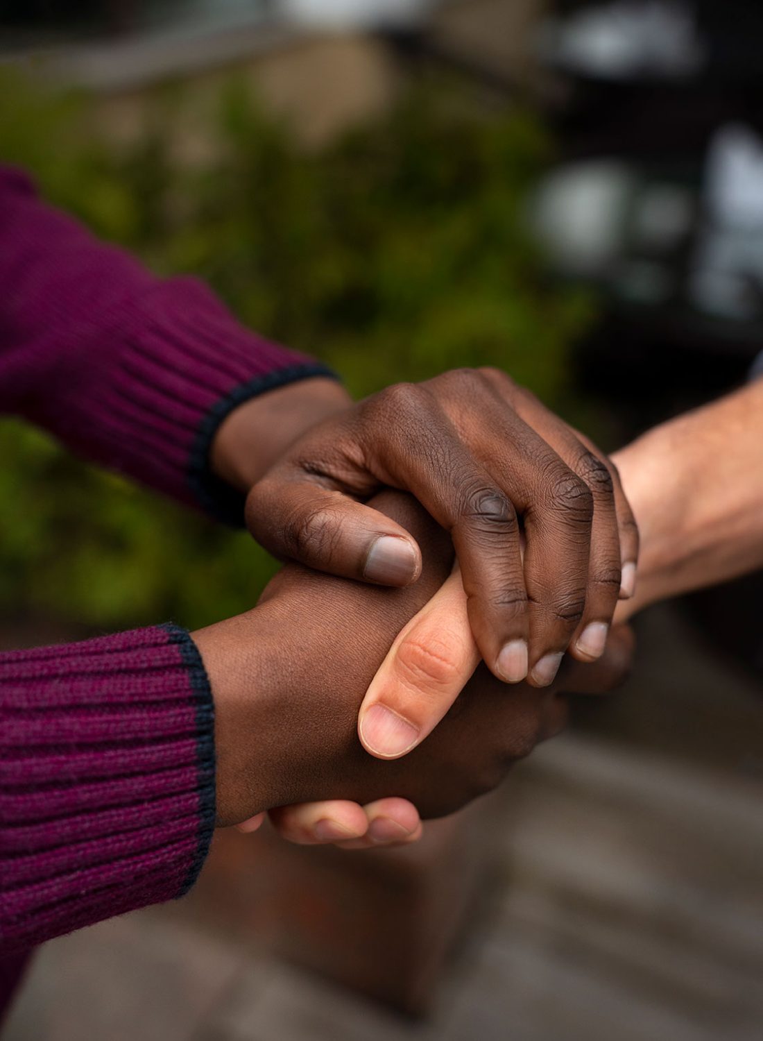 hands-holding-each-other-support